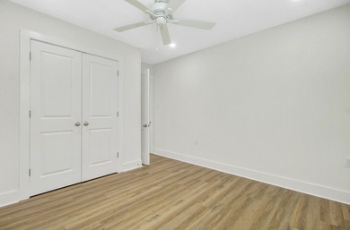 Wonderfully remodeled home with upgraded everything, on a rare - photo 23