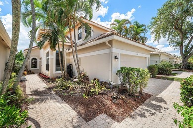 Completely renovated, this beautifully reimagined residence - photo 3