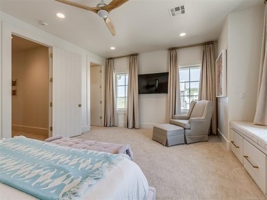 Welcome to 120 Lower Green Way, the epitome of luxury lakefront - photo 36