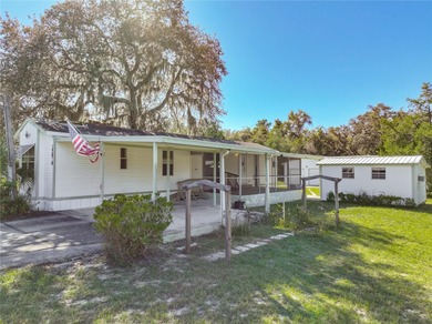 Mid Florida Lakes Area Home For Sale in Leesburg Florida