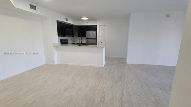 (private lake, pond, creek) Condo For Sale in Miramar Florida