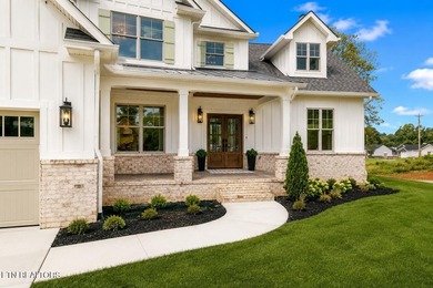 Introducing Magnolia Manor, an exclusive boutique community in - photo 5