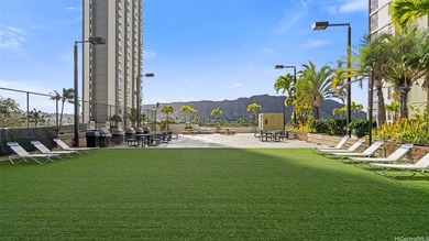 Come take a look at this amazing Waikiki Sunset Unit! It has 1 - photo 17
