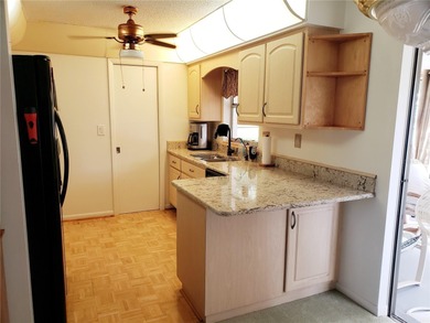Welcome to easy Florida living! This 2-bed, 2-bath home sits in - photo 20