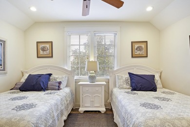 Set on a prime corner lot within the Bungalos at Sandestin, this - photo 23