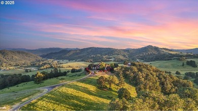 Nestled in Oregon's scenic Umpqua Valley, this extraordinary 2 - photo 5