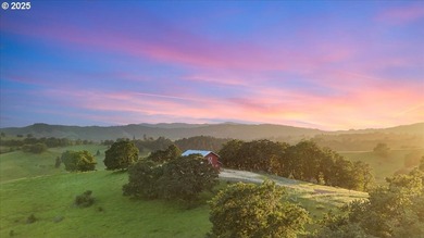 Nestled in Oregon's scenic Umpqua Valley, this extraordinary 2 - photo 7