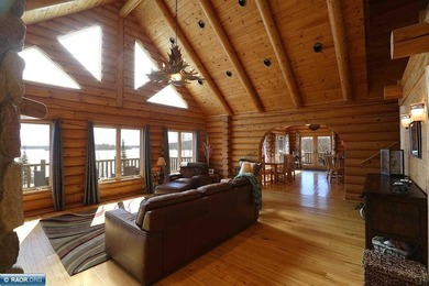 Lake Vermilion Log Home: Rare South Facing 3+BR, 3 BA, Like New - photo 4