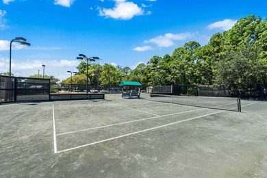 Set on a prime corner lot within the Bungalos at Sandestin, this - photo 35