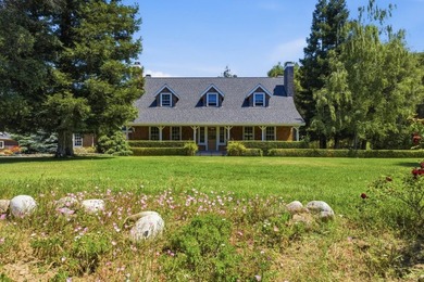 Welcome to 7 San Clemente, a stunning equestrian estate in the - photo 2