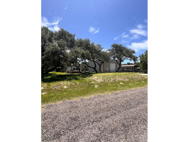 Two spacious lots with room to expand or customize. One lot - photo 7