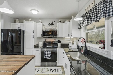 Motivated Sellers! Pictures don't do this property justice--it's - photo 19