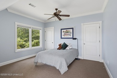 Waterfront living at its best! Tucked away on a quiet cul-de-sac - photo 28