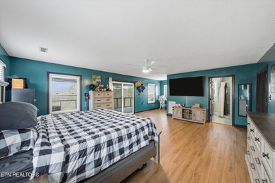 Motivated Sellers! Pictures don't do this property justice--it's - photo 29