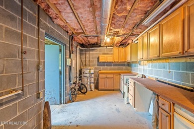 Motivated Sellers! Pictures don't do this property justice--it's - photo 45