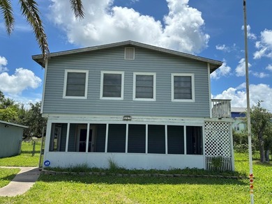A big house on a big lot for this section of Holiday Beach! - photo 2