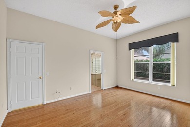 BEST BUY IN VALENCIA ISLES. 3 BEDROOMS OR 2 BEDROOMS AND A DEN - photo 20