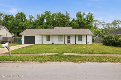 Welcome to your beautifully updated 3-bedroom, 2-bathroom home - photo 2