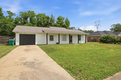 Welcome to your beautifully updated 3-bedroom, 2-bathroom home - photo 4