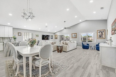 ENORMOUS GREAT ROOM! ONE OF A KIND OPEN FLOOR PLAN! LIKE NEW! - photo 2