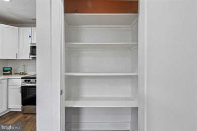Welcome home to this thoughtfully redesigned home in Eastport - photo 5