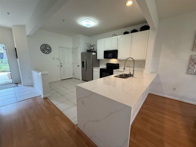 Income-producing property with tenant in place generating $2 - photo 5