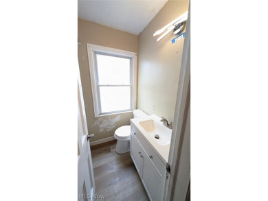 Welcome to 854 E 250th in beautiful Euclid, OH. This property is - photo 16