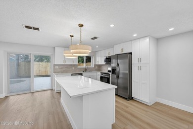 Fully Remodeled 4BR Pool Home in the Heart of Mandarin | New - photo 10
