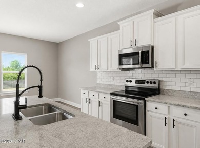 Fanning Bayou, a sought-after neighborhood where country charm - photo 24