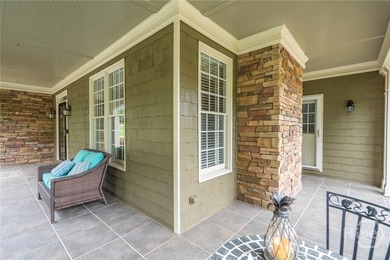 Beautiful 5-bedroom, 4.5-bath home located in the highly - photo 7