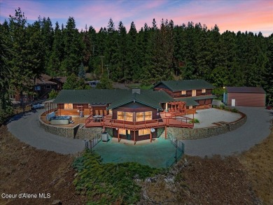 Lake Home For Sale in Coeur d Alene, Idaho