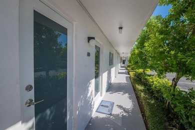 Experience the South Florida lifestyle in this tastefully - photo 5