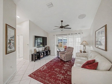 Welcome to this beautifully upgraded 3-bedroom, 2-bathroom home - photo 10