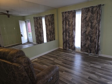 Charming Tri-Level Home with Immediate Possession! Welcome to