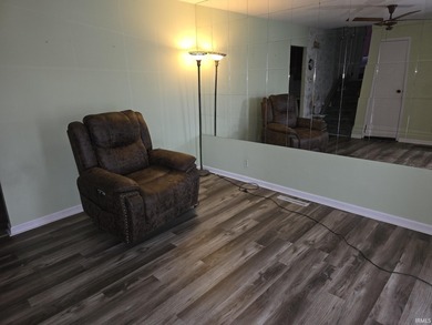 Charming Tri-Level Home with Immediate Possession! Welcome to