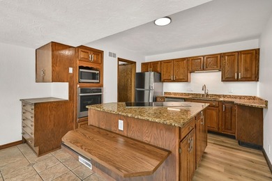 Spacious 4 bedroom, 2 full bathroom Cape Cod nestled on a - photo 17