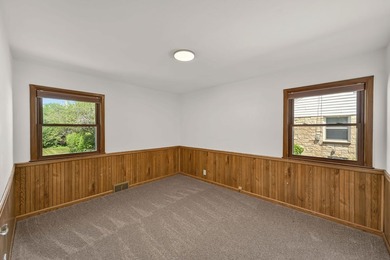 Spacious 4 bedroom, 2 full bathroom Cape Cod nestled on a - photo 20