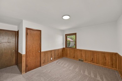Spacious 4 bedroom, 2 full bathroom Cape Cod nestled on a - photo 21