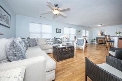 Wake up to stunning bayou views in one of the largest and - photo 3