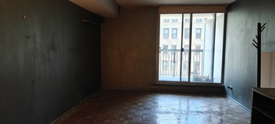 This one bedroom, one bathroom unit offers over 1,000 square - photo 10