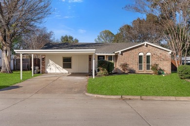 Mountain Creek Lake Home For Sale in Grand Prairie Texas