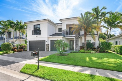 Elegant, inviting, and impeccably designed, this exceptional - photo 3