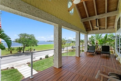 Set along one of St. Petersburg's most treasured waterfront - photo 45