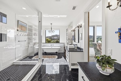 Experience luxury living in this magnificent one-story 4-bedroom - photo 25
