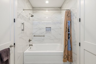 Experience luxury living in this magnificent one-story 4-bedroom - photo 28