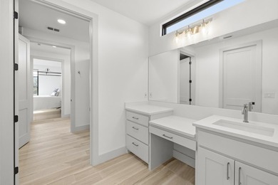 Experience luxury living in this magnificent one-story 4-bedroom - photo 30
