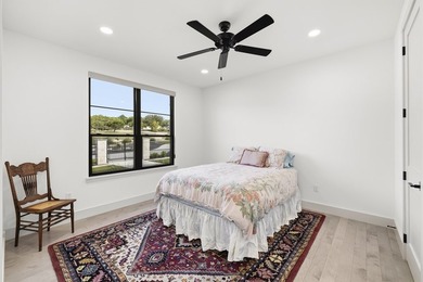 Experience luxury living in this magnificent one-story 4-bedroom - photo 33