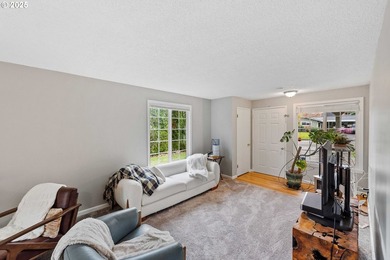 Location, location, location! Single level ranch style home with - photo 6