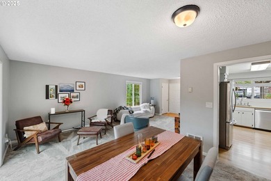 Location, location, location! Single level ranch style home with - photo 9