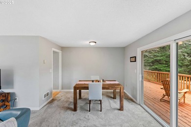 Location, location, location! Single level ranch style home with - photo 10